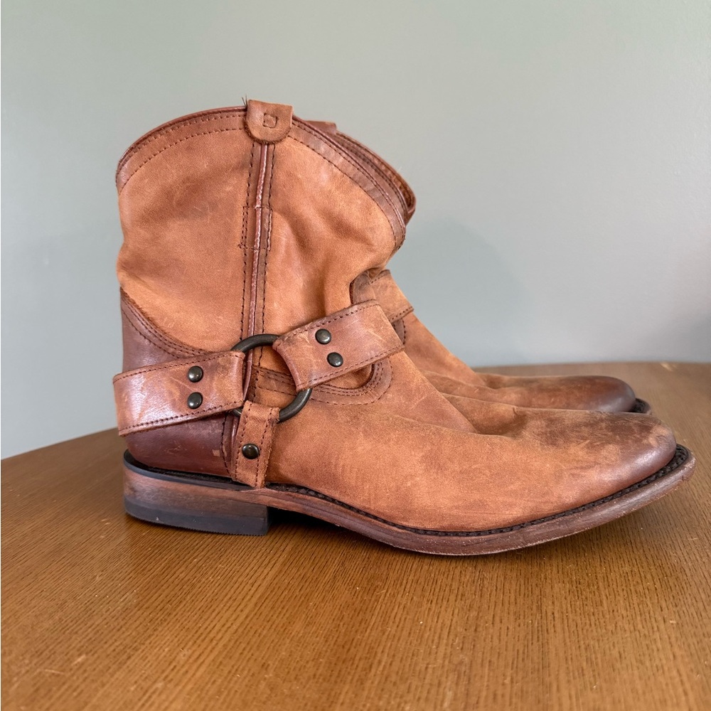 Frye Wyatt Harness Women's 6& 1/2 Cognac Brown